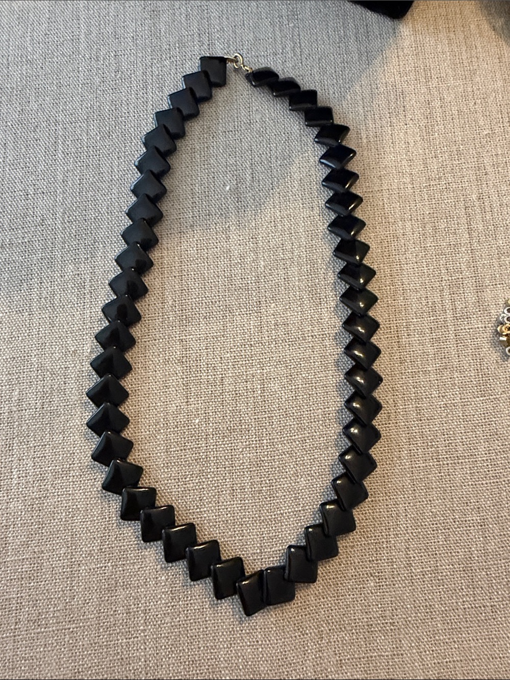 Black Zigzag Bead Necklace - Women Jewelry
